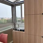 F2 A Deux Pas De La Avec Parking Prive *